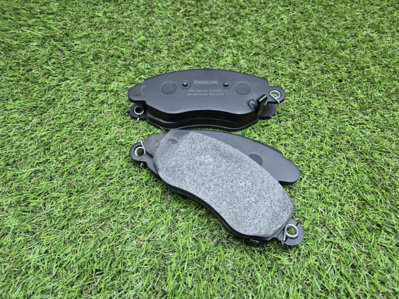 Тормозные колодки Ford Transit 2000/2006 783002SX, переднее