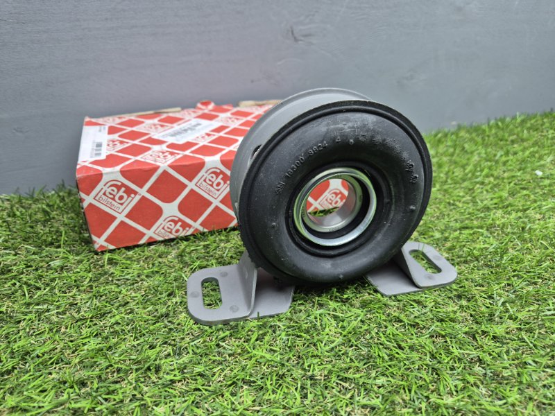 Подшипник подвесной Ford Transit 2000/2024 18300 30 ММ