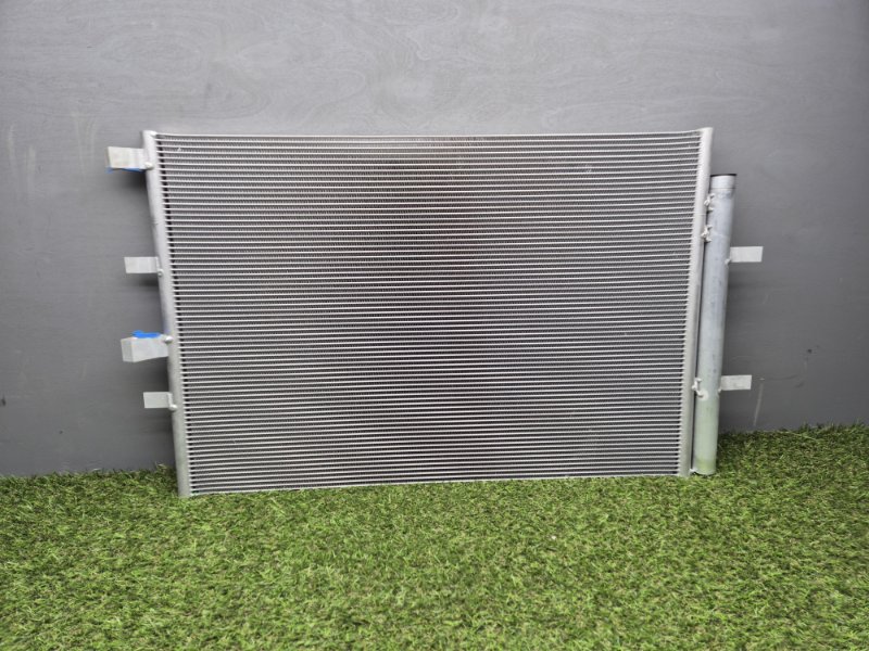 Радиатор кондиционера Ford Transit 2014+ 1040330 TTG 2.2