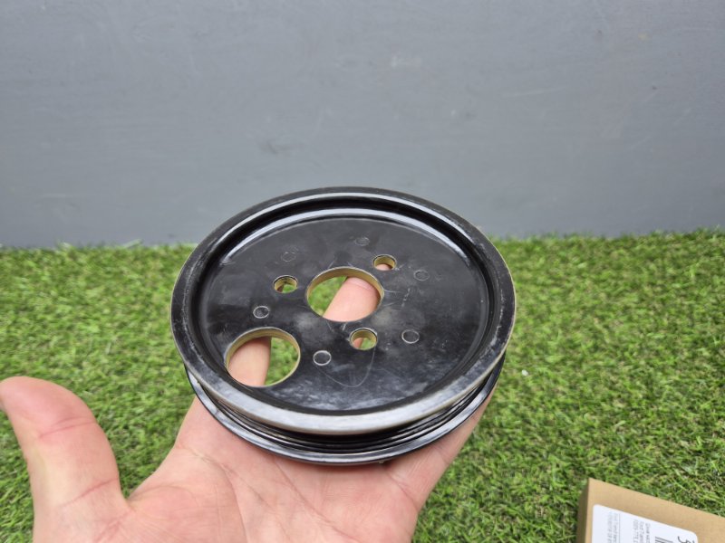 Шкив насоса гидроусилителя Ford Transit 2006/2014 BSG30371006 2.2