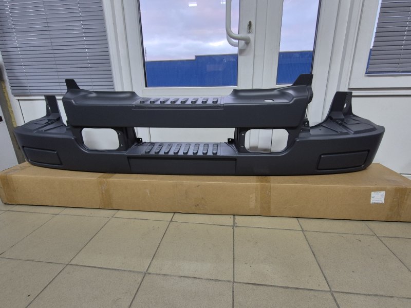 Бампер Renault Midlum 22220J2, передний