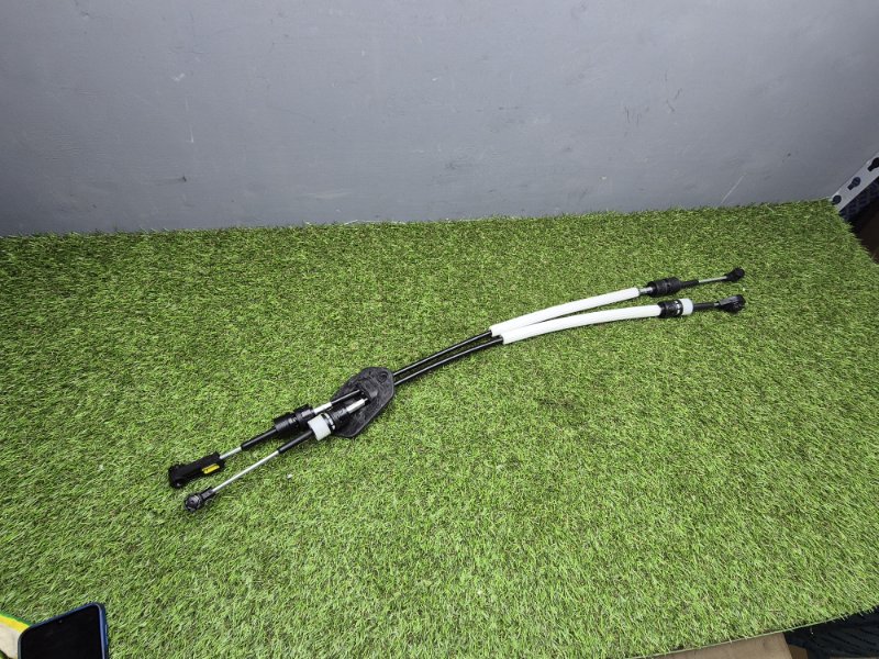 Трос кпп Ford Transit 2006/2014 QF12B00031 ПЕРЕДНИЙ ПРИВОД (5 СТУП)