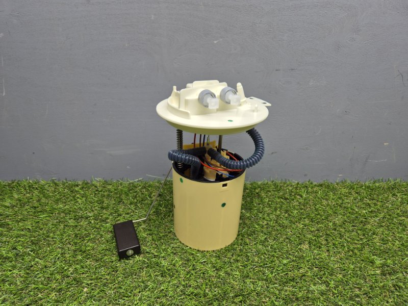 Топливный насос Ford Transit 2014+ 2046975 2.2