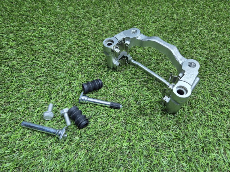 Скоба суппорта Ford Transit 2006/2014 BSG30255006, задняя