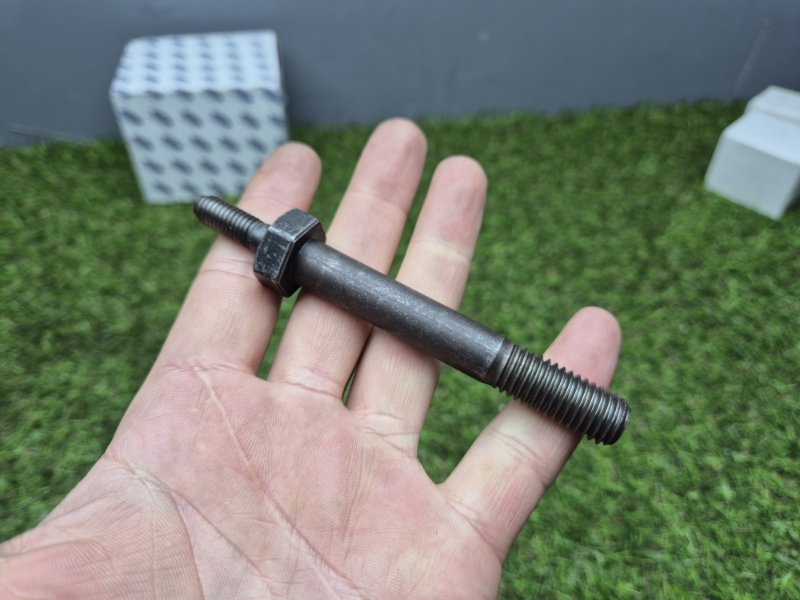 Винт Renault Midlum 5010553532