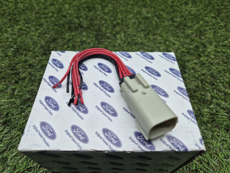 Фишка (разъем) заднего фонаря папа Ford Transit 2014+