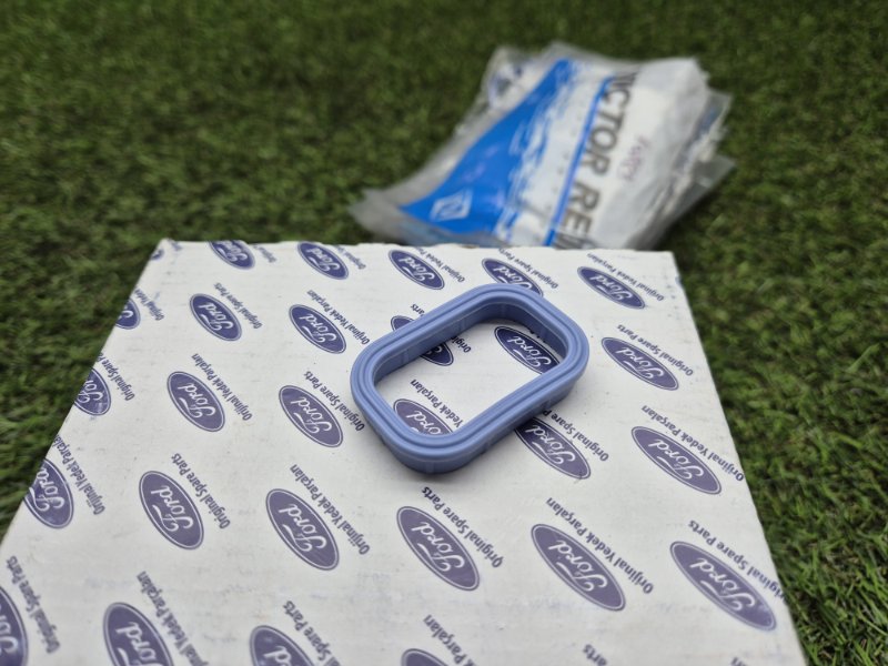 Прокладка впускного коллектора Ford Transit 2006/2014 713553900