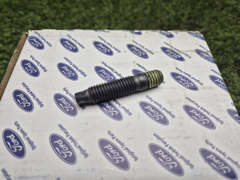 Шпилька турбины турбокомпрессора Ford Transit 2000/2014 1865442