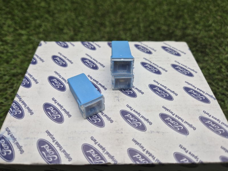 Предохранитель Ford Transit FUS0520