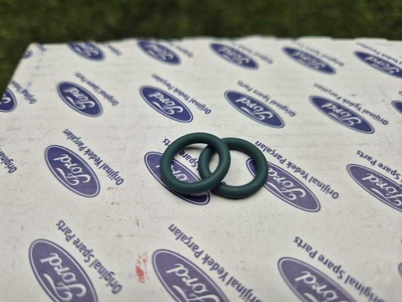 Прокладка вакуумного насоса Ford Transit 2006/2014 1358571 TT9 2.4 115/1140 Л.С