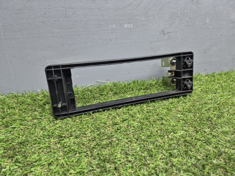 Кронштейн противотуманной фары Daf Xf95 1328858, передний левый