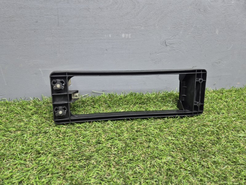 Кронштейн противотуманной фары Daf Xf95 1328859, передний правый