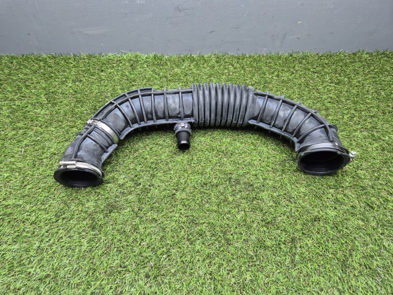 Патрубок воздушного фильтра Ford Transit 2011+ 2176698 2.2