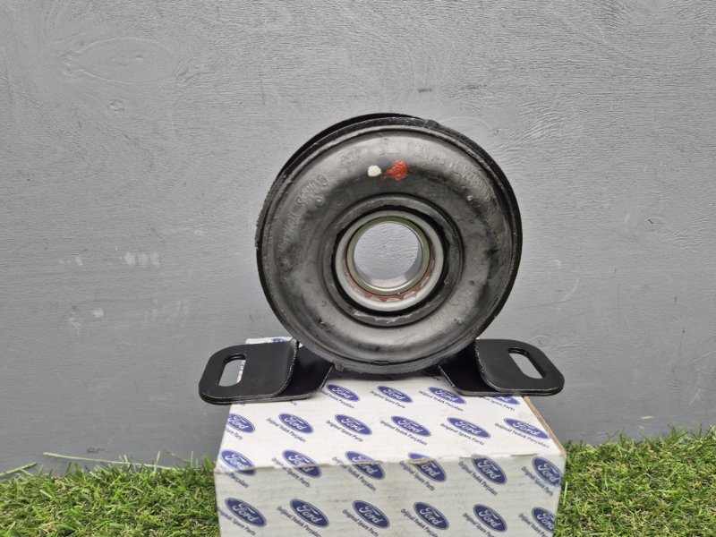 Подшипник подвесной Ford Transit 2000/2024 1810012 30 ММ