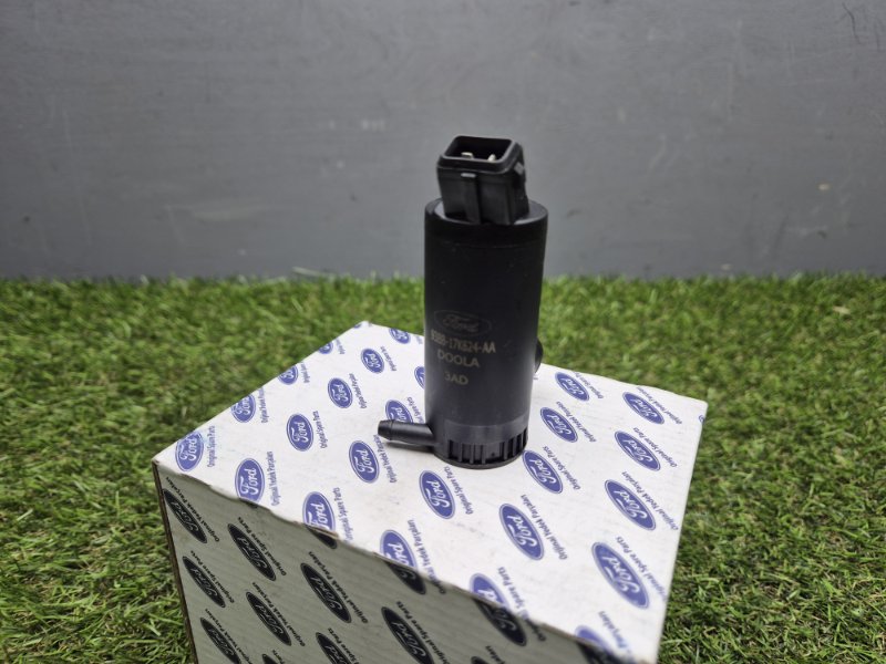 Насос моторчик омывателя Ford Transit 2000/2014 F5RZ17664A