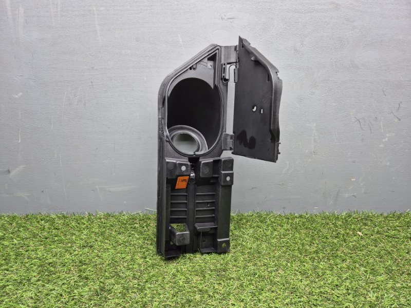 Корпус заливной горловины Ford Transit 2014+ BK31V27936AG