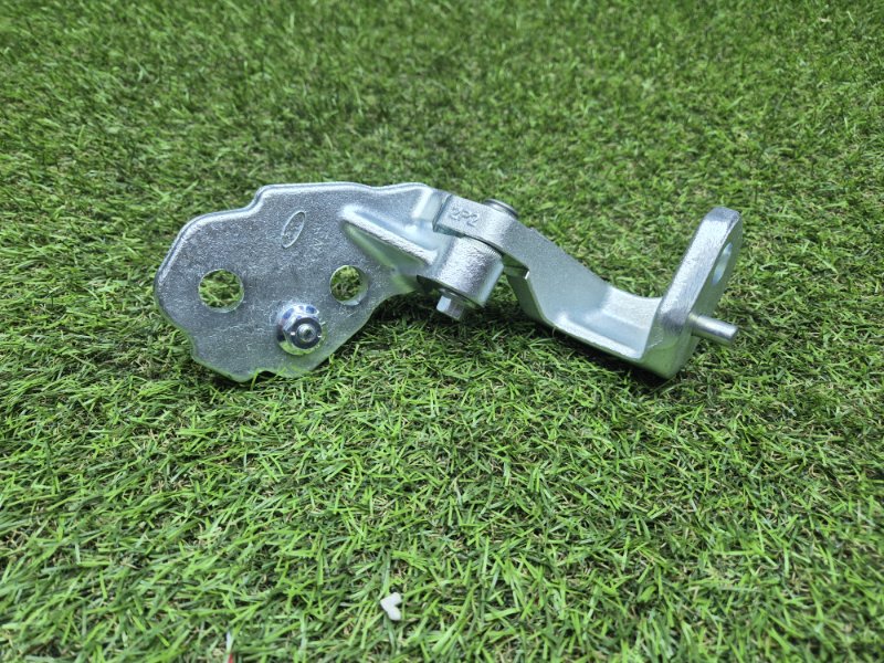 Петля двери Ford Transit 2014+ 2021868, передняя левая