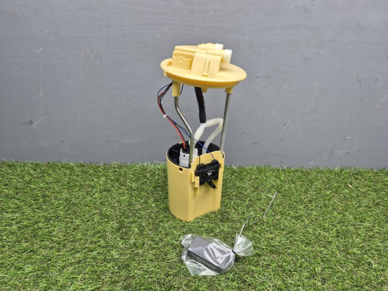 Топливный насос Ford Transit 2011+ 1812552 2.2 EURO-5