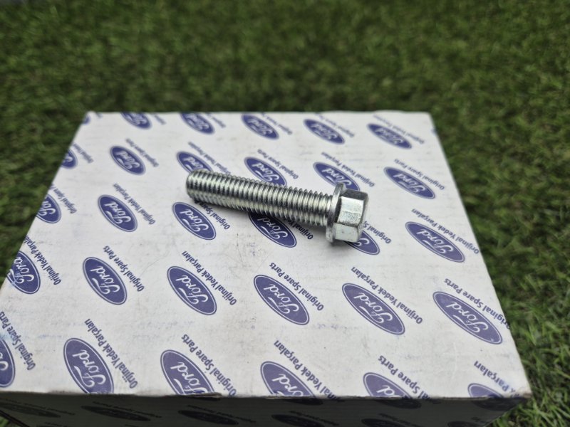 Болт крепления КПП Ford Transit 2011+ 4746317 2.2