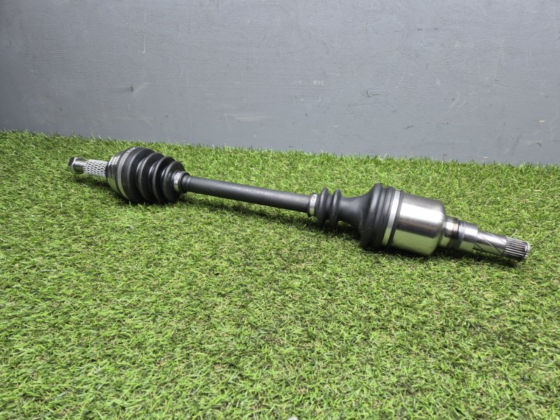 Привод Renault Megane 2 2002/2011 8200690053 1.6, левый