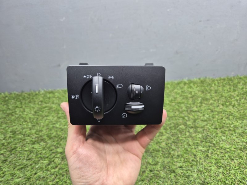 Переключатель света фар Ford Transit 2006/2014 1323829