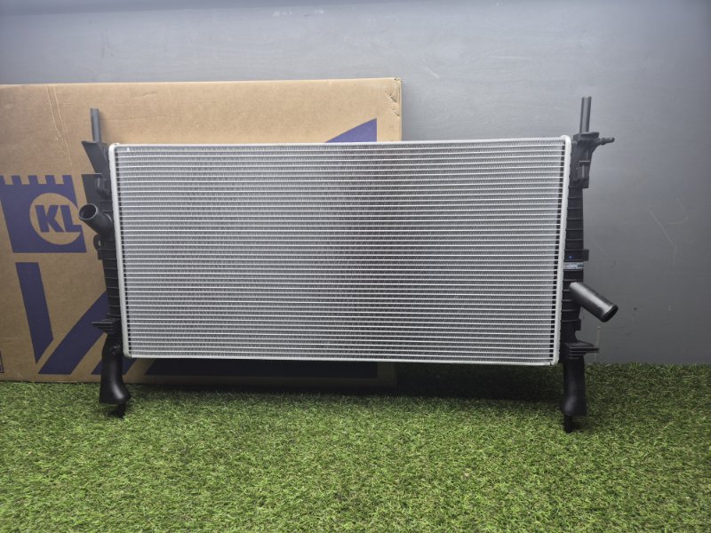 Радиатор охлаждения ДВС (Основной) Ford Transit 2006/2014 235500 +AC 2.2/2.4