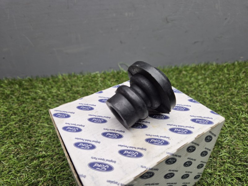 Подушка радиатора Ford Transit 2006/2014 1354636