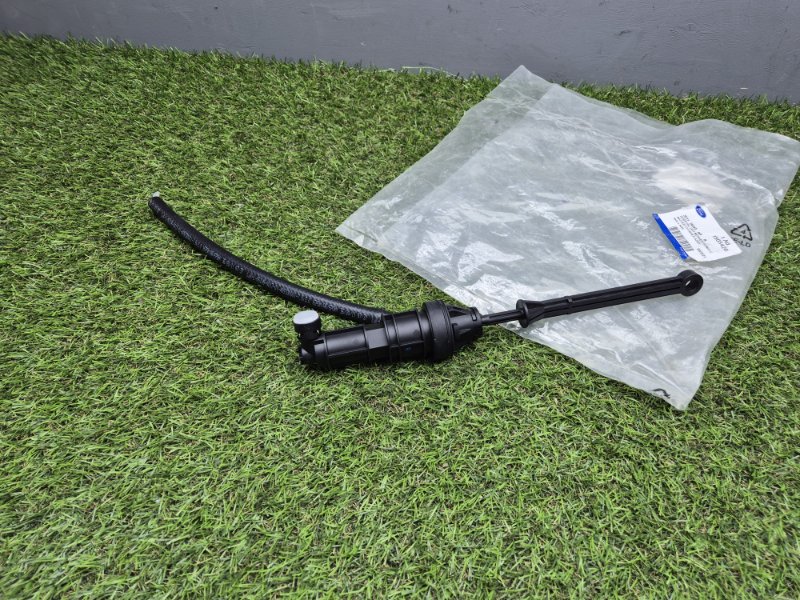 Главный цилиндр сцепления Ford Transit 2000/2006 1505420 2.0