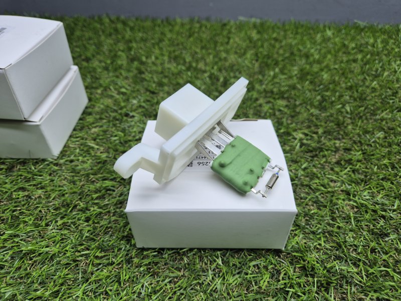 Резистор печки Ford Transit 2014+ 1804471