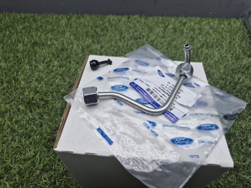 Трубка топливная Ford Transit 2006/2014 1372352 2.4