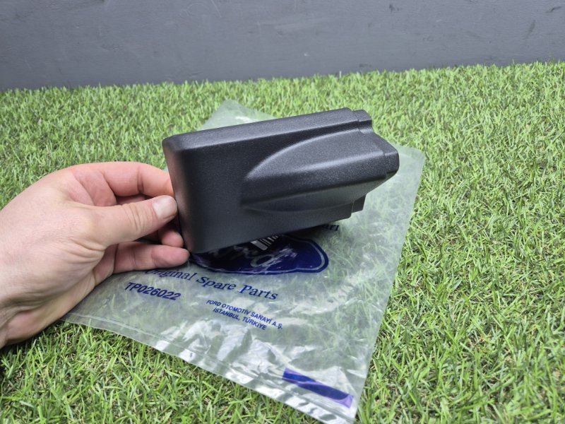 Молдинг порога Ford Transit 2014+ 2036043, правый