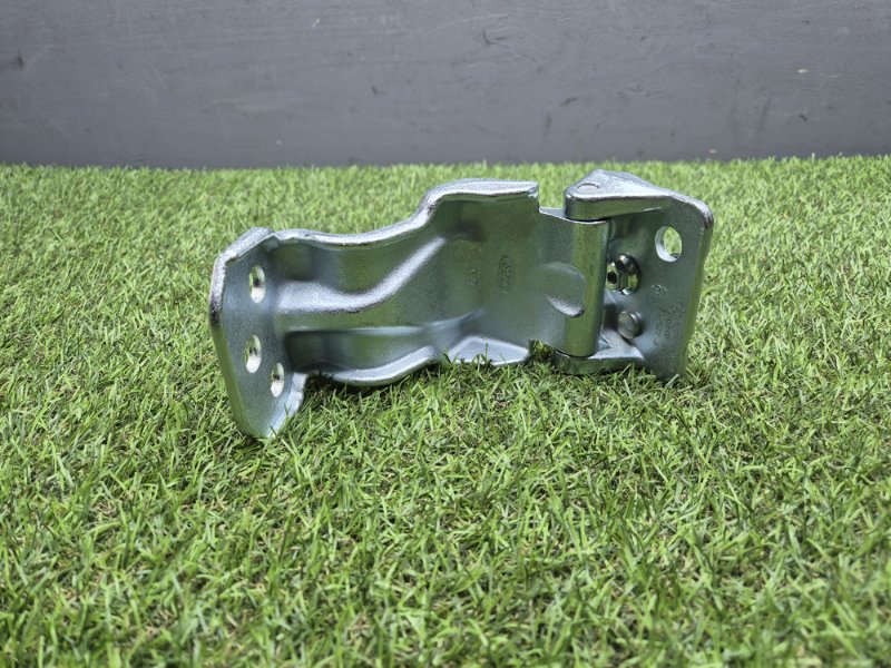 Петля двери Ford Transit 2014+ 1947950, задняя левая