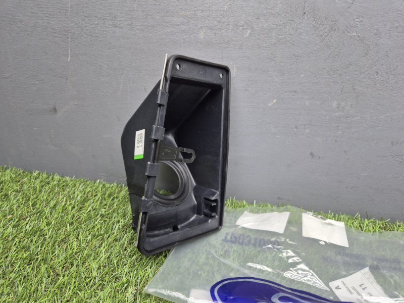 Лючок топливного бака Ford Transit 2006/2014 4442912