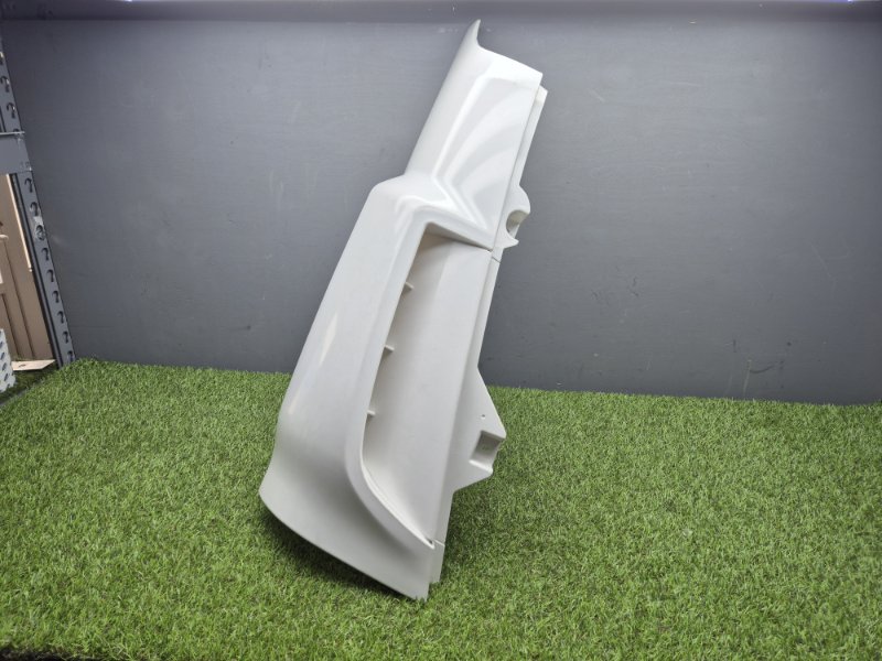 Накладка угол дефлектор кабины Daf Lf45/55 Euro-6 1709694, правая