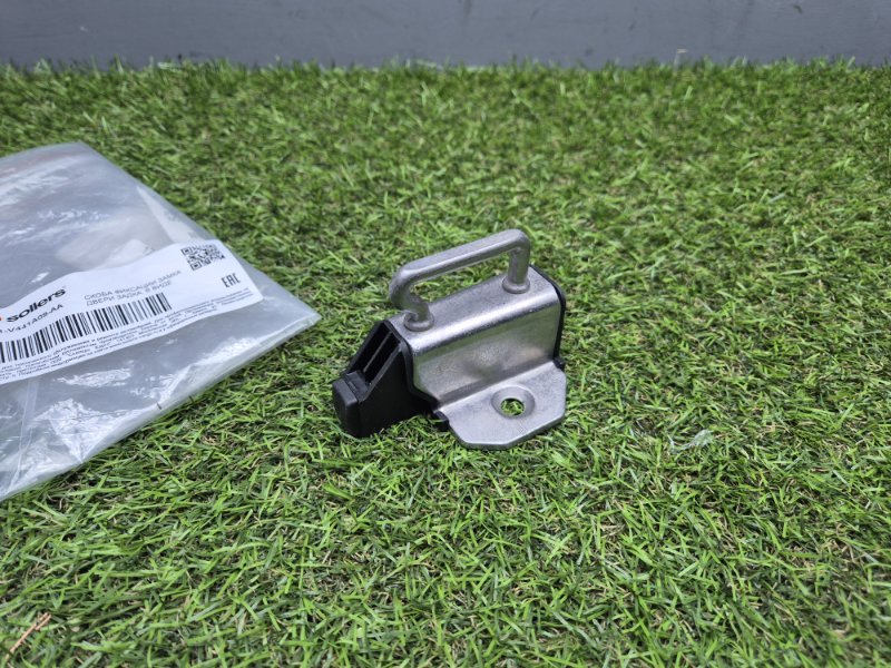 Ответная часть замка (защелка) Ford Transit 2014+ 1824818, задняя