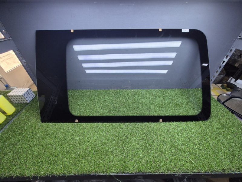 Стекло двери Ford Transit 2014+ 1856111