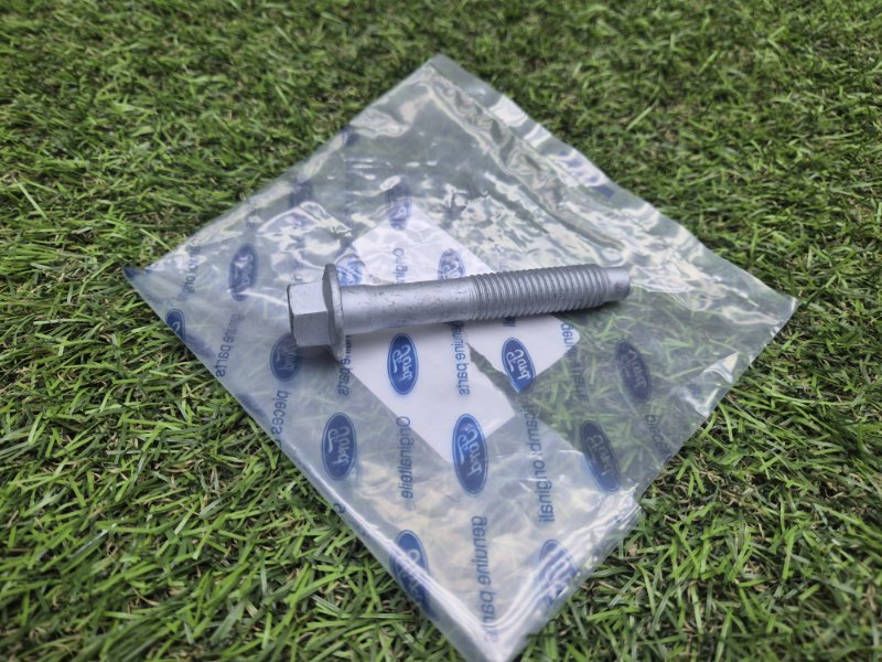 Болт полуоси Ford Transit 2014+ 1818635, задний