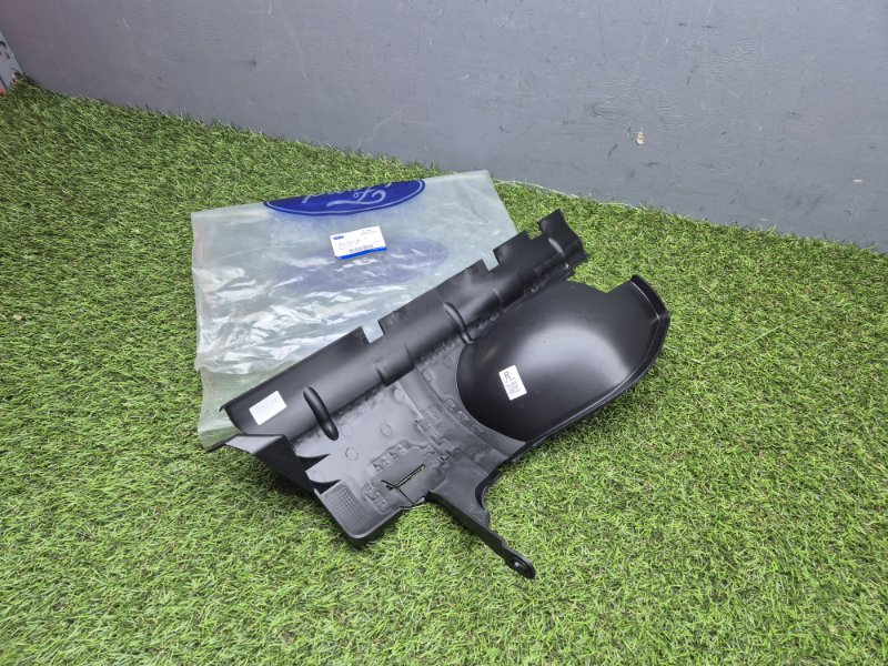 Дефлектор радиатора FORD TRANSIT 2014+ 2028740 TTG, правый