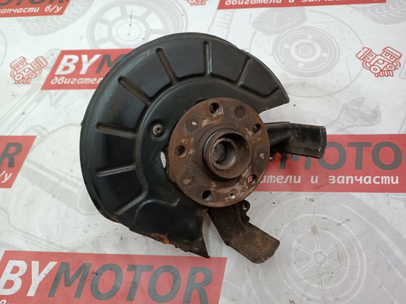 Кулак поворотный правый Volkswagen Jetta 2015 2.0 1K0407256P контрактная