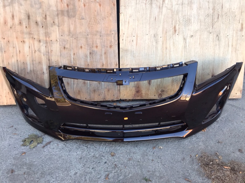 Бампер передний Chevrolet Cruze 2013 95297065 новая