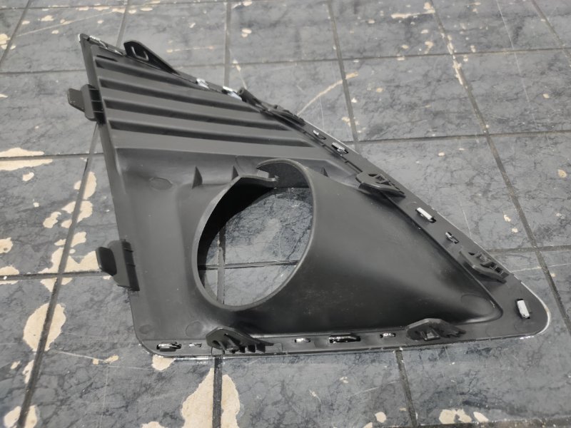 Рамка птф передняя левая Chevrolet Cruze