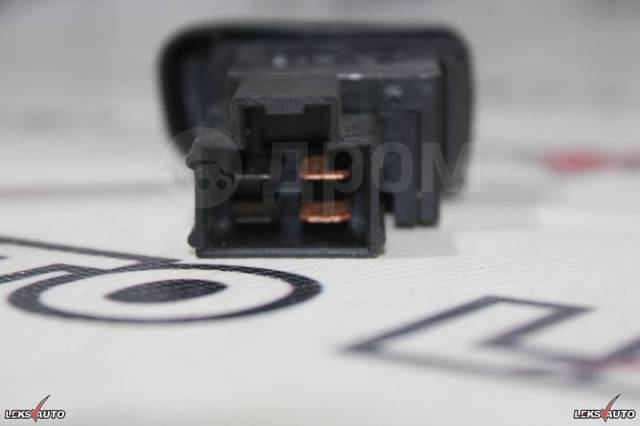 Кнопка обогрева заднего стекла Impreza 1997 GF8 EJ20
