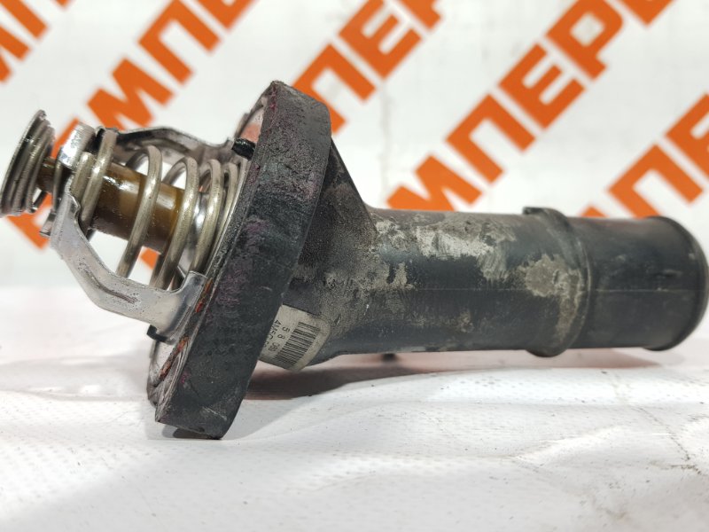 Корпус термостата FORD FOCUS 2 (2008-2011) 2008 2.0 1358179 Б/У