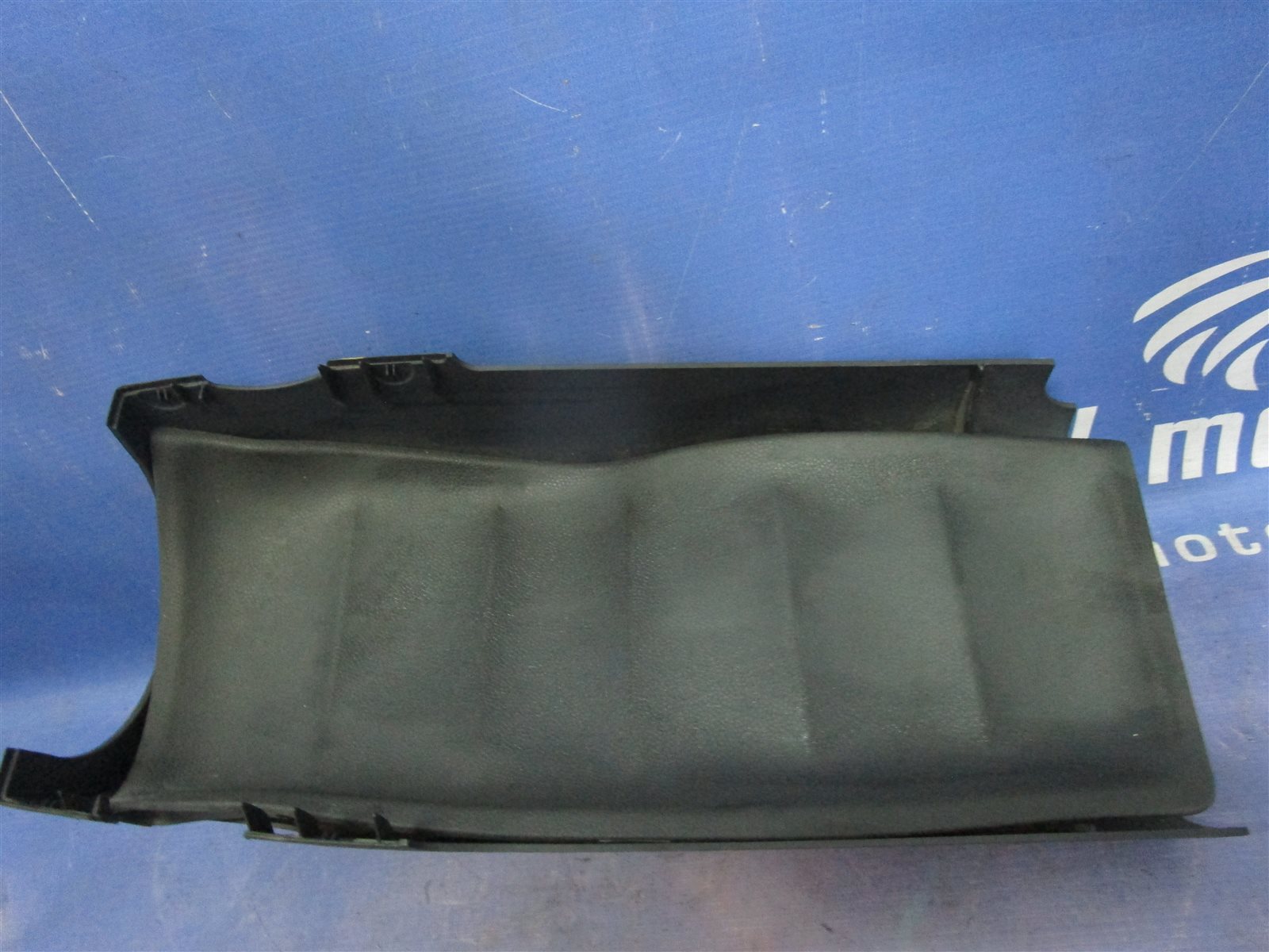 Кожух рулевой колонки One 2002 RA32 W10B16