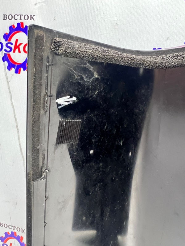 Накладка задней стойки правая Yeti 2014 CFN