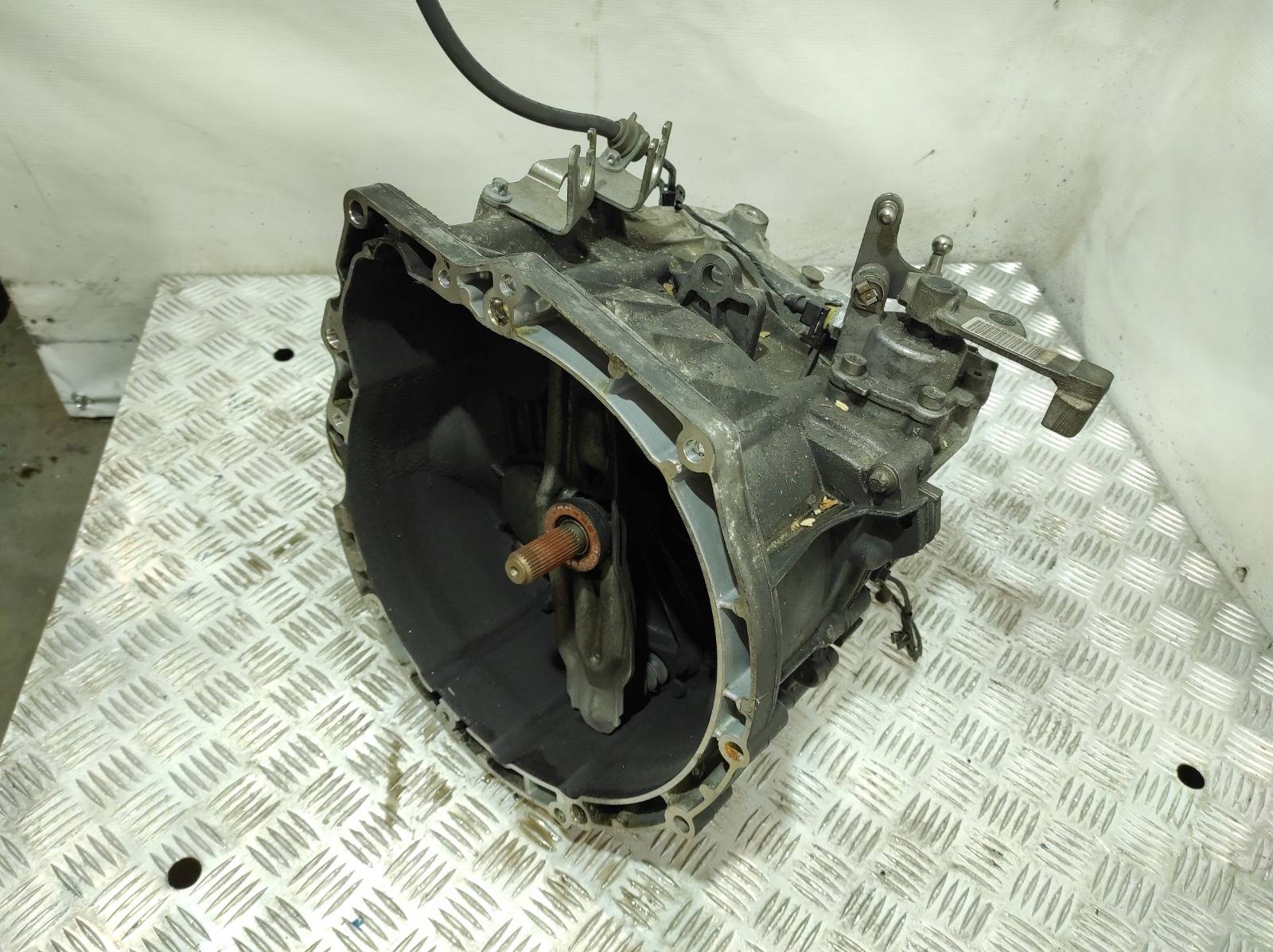 МКПП MINI Clubman 2010 R55 N18B16A 1.6 23008614257