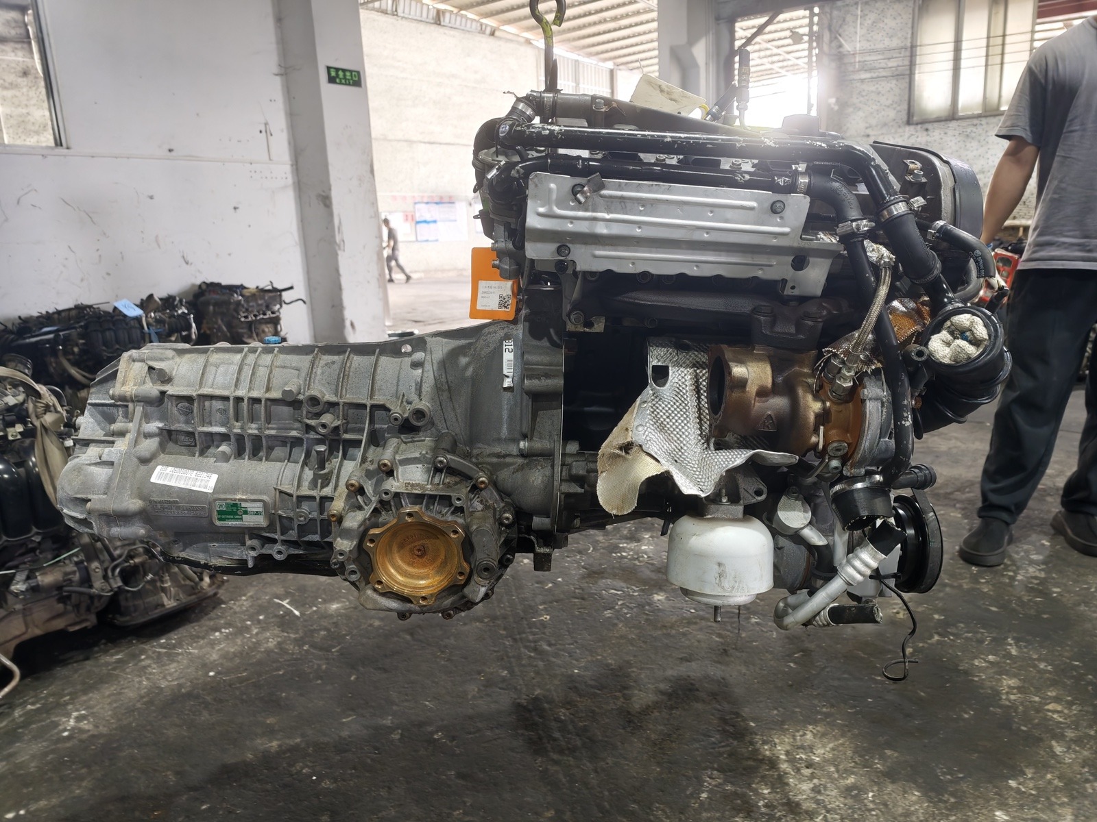 Двигатель Volkswagen Passat AWT 1.8T AWT — фото 3