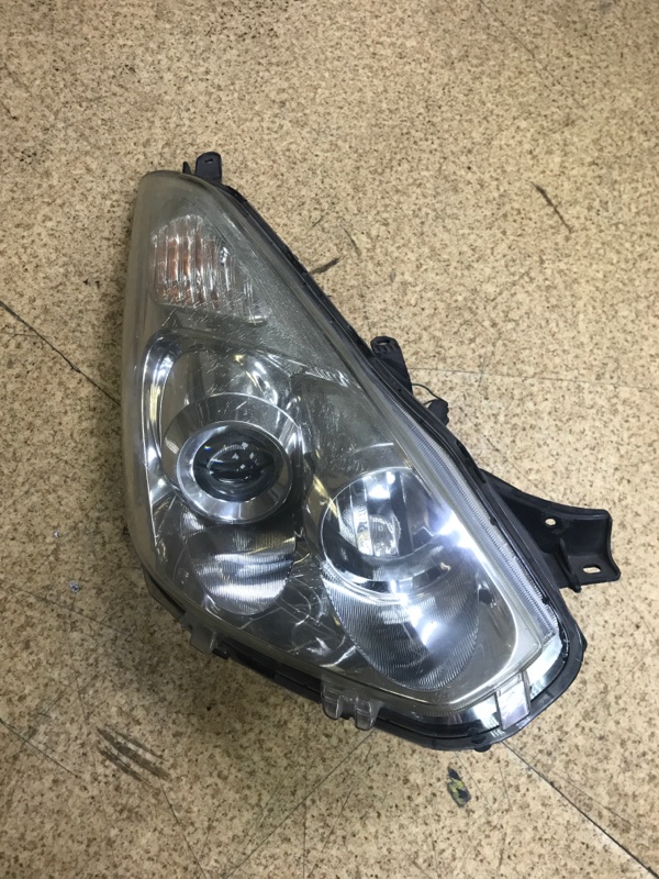 Фара передняя правая Toyota Wish 2007 ZNE10G 1ZZ-FE Б/У