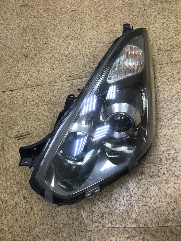 Фара передняя левая Toyota Wish 2007 ZNE10G 1AZ-FSE Б/У