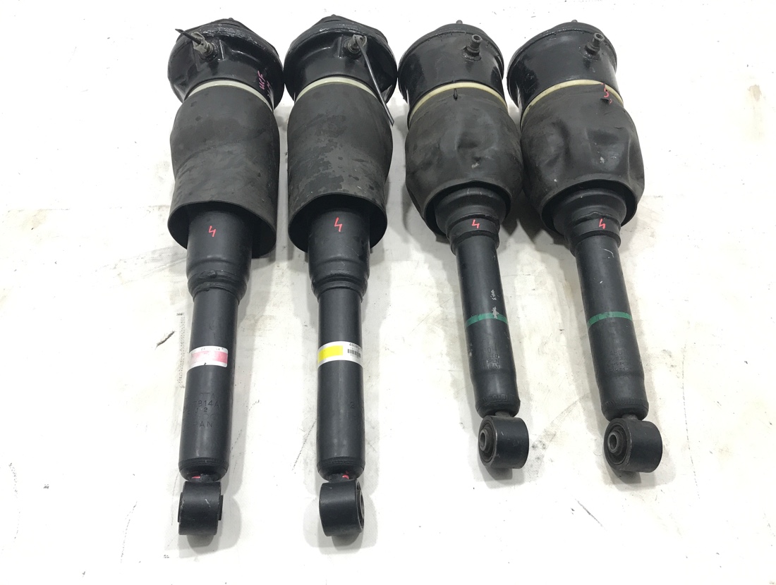 Стойка Toyota Celsior 2005 UCF31 3UZFE 4808050130 контрактная